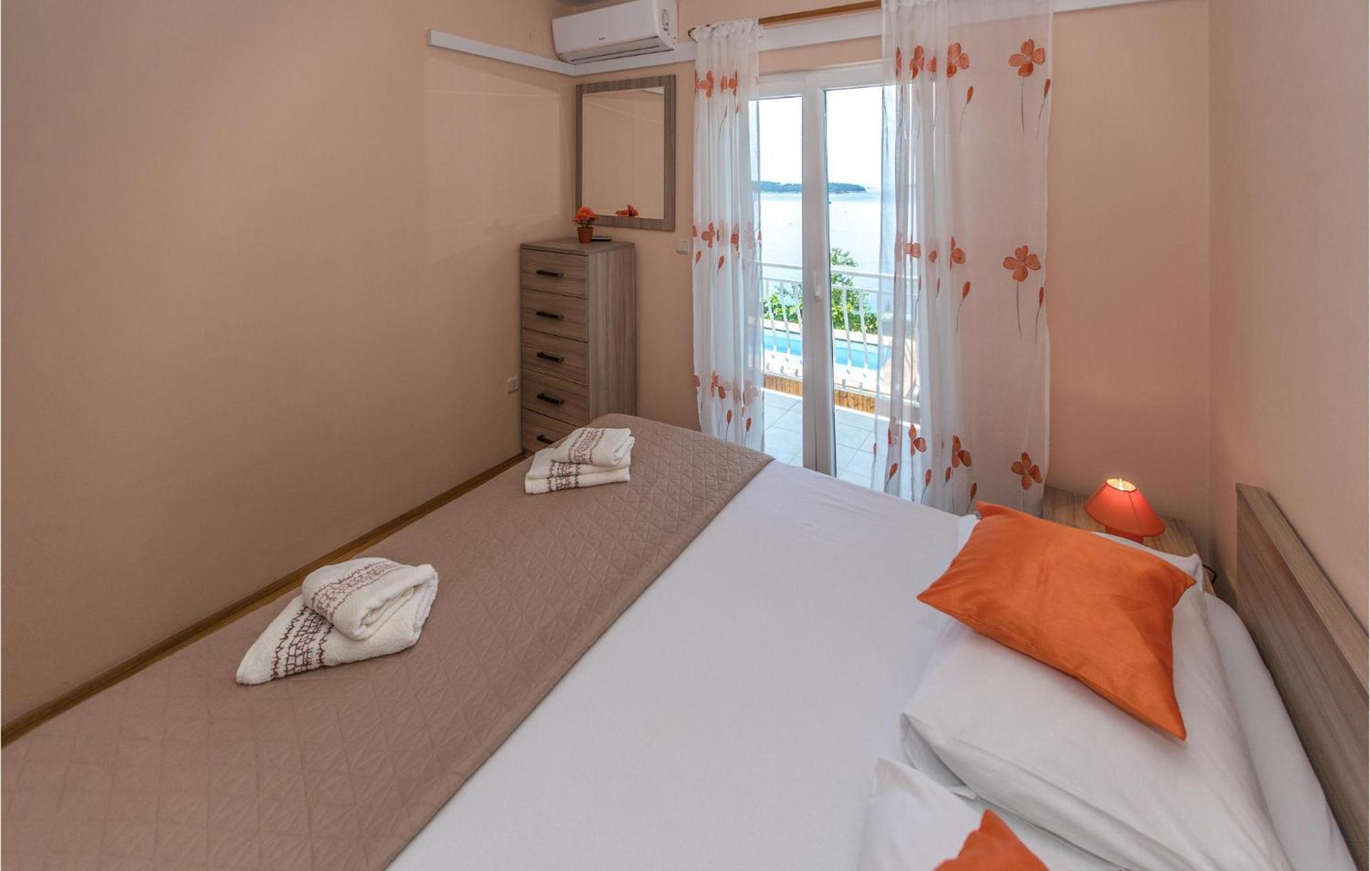 3 Bedroom Lovely Home In Plat Mlini Exterior foto