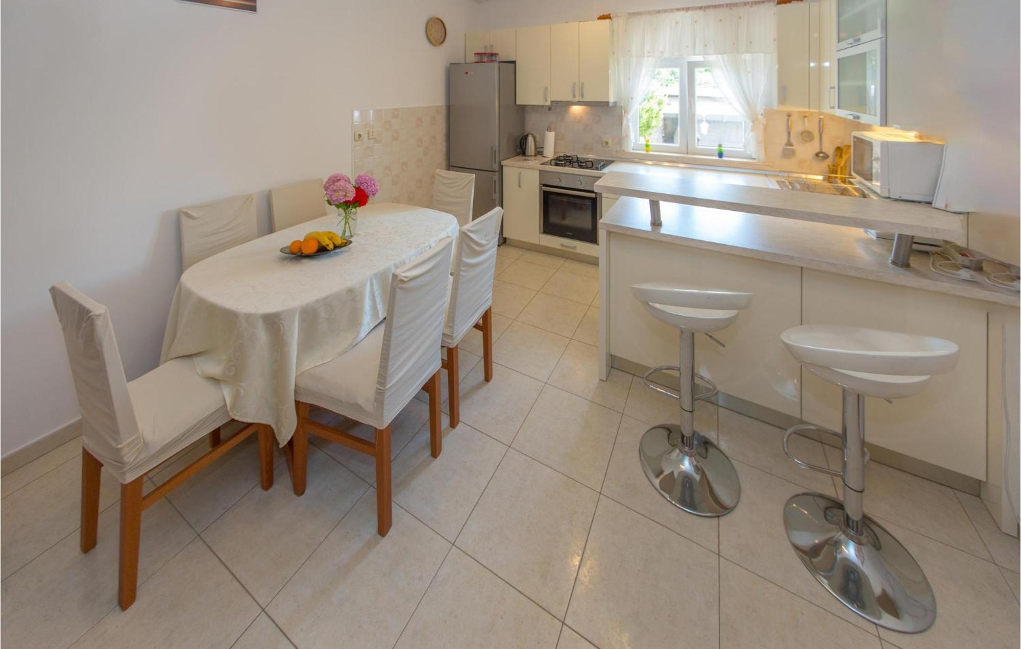3 Bedroom Lovely Home In Plat Mlini Exterior foto