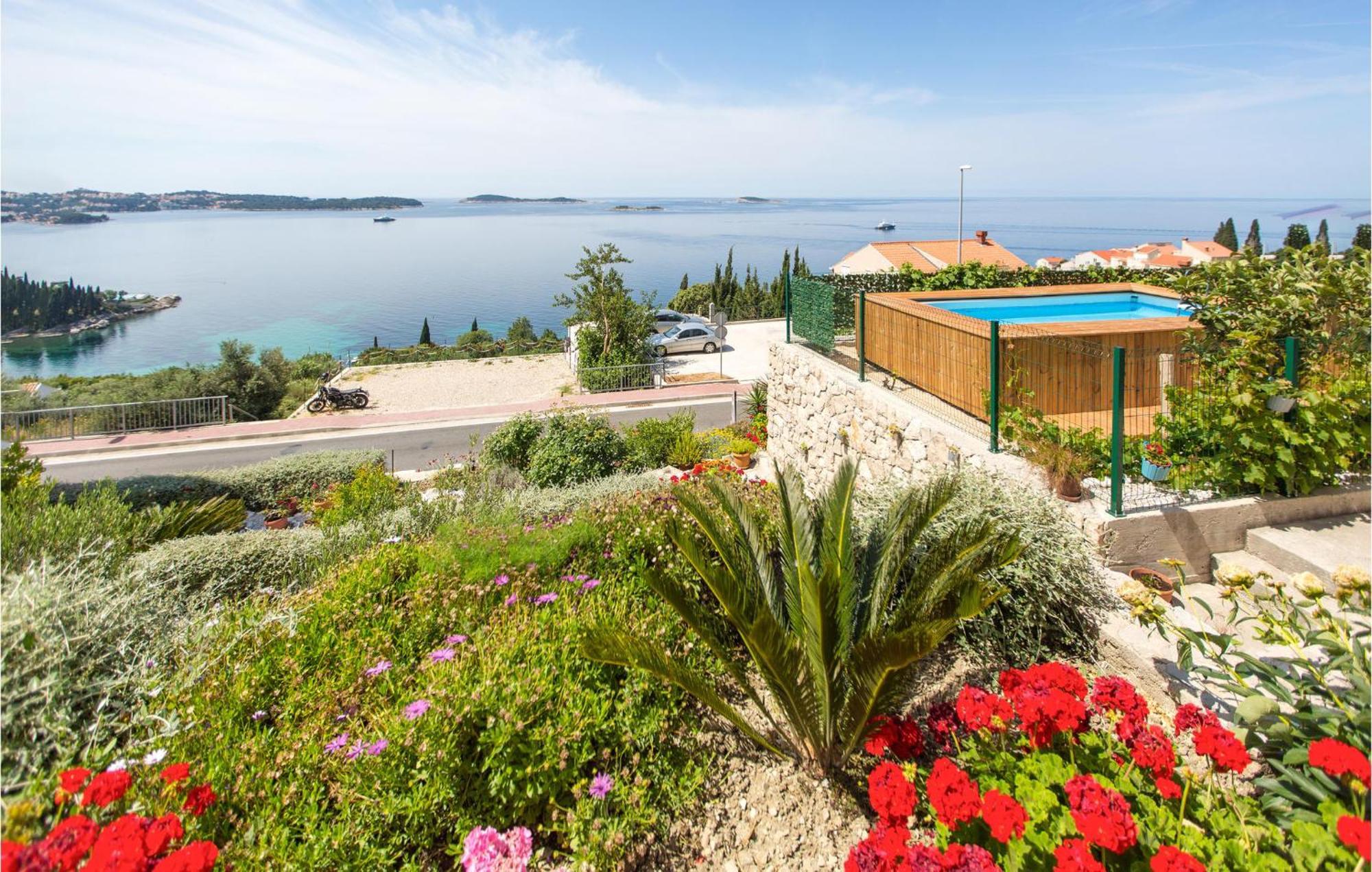 3 Bedroom Lovely Home In Plat Mlini Exterior foto