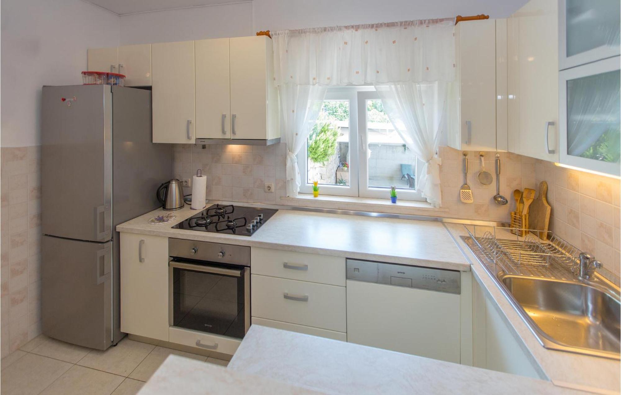 3 Bedroom Lovely Home In Plat Mlini Exterior foto